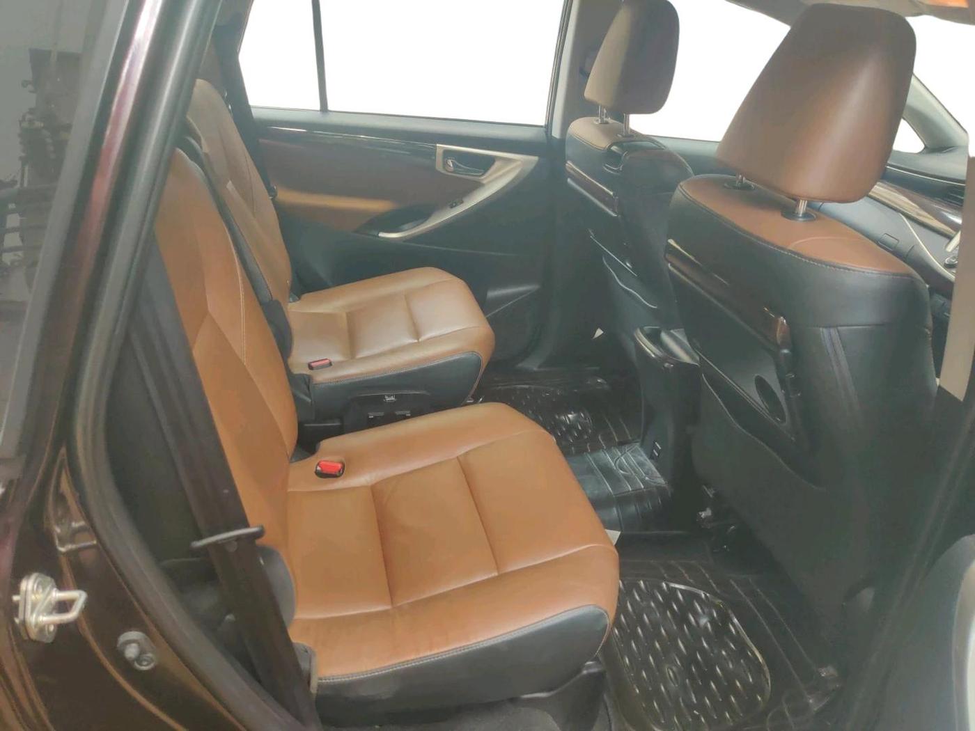 2017 Toyota Innova Crysta 2.8 ZX AT 7 STR, Diesel, Automatic, 78,733 km, interior