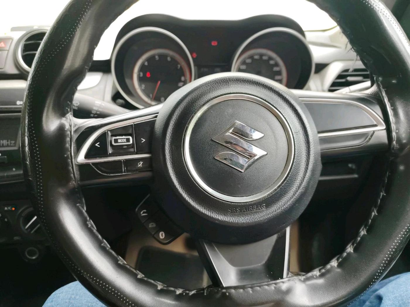 2020 Maruti Swift VXI AMT, Petrol, Automatic, 85,390 km, interior