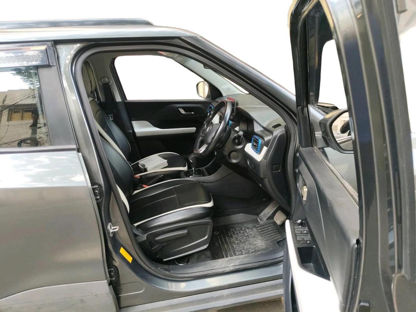 2023 Tata PUNCH CREATIVE  AMT, Petrol, Automatic, 7,503 km, interior