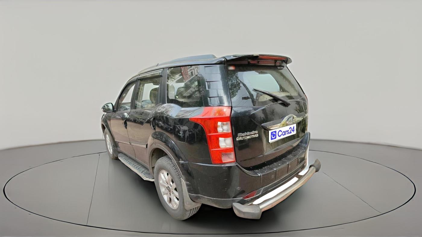 2016 Mahindra XUV500 W8, Diesel, Manual, 1,48,235 km, exterior