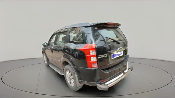 2016 Mahindra XUV500 W8, Diesel, Manual, 1,48,235 km, exterior