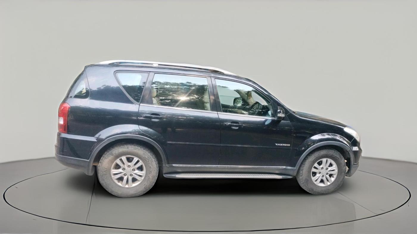 2013 Ssangyong Rexton RX7, Diesel, Automatic, 1,95,804 km, exterior