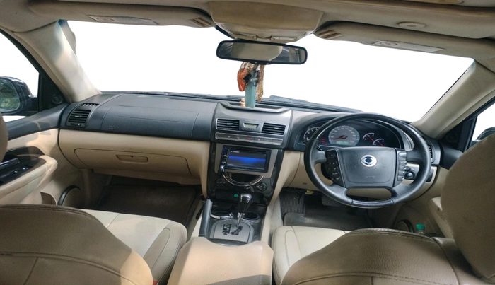 2013 Ssangyong Rexton RX7, Diesel, Automatic, 1,95,804 km, interior