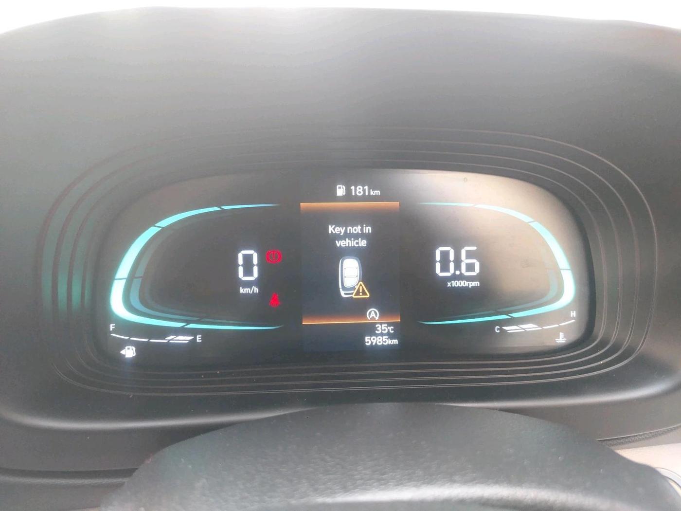 2025 Hyundai VENUE S(O) 1.2, Petrol, Manual, 5,985 km, interior