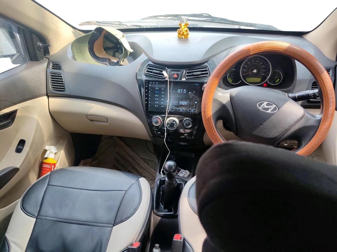2011 Hyundai Eon MAGNA, Petrol, Manual, 1,11,745 km, interior