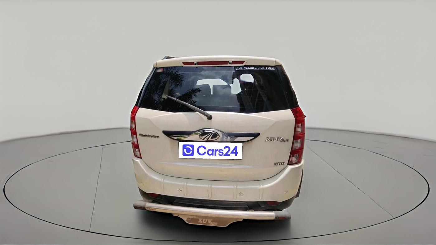 2016 Mahindra XUV500 W10, Diesel, Manual, 1,39,196 km, exterior