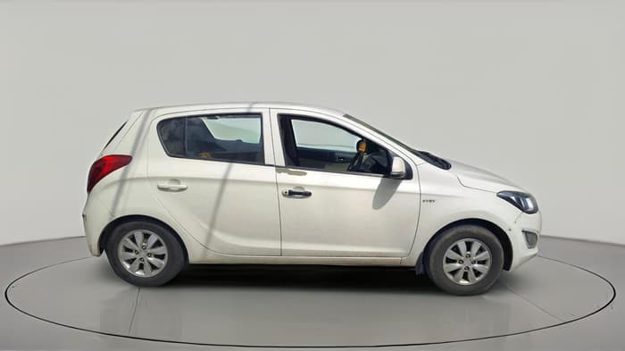 2013 Hyundai i20 SPORTZ 1.2, CNG, Manual, 82,239 km, exterior