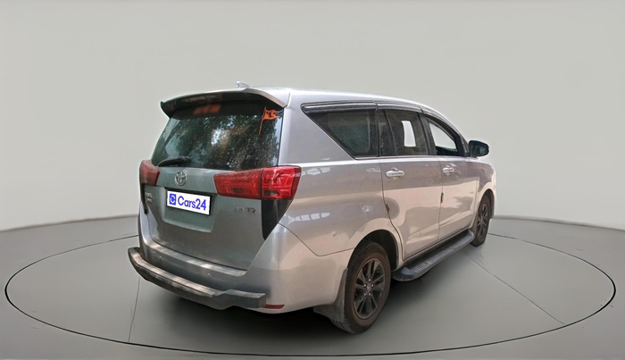 2017 Toyota Innova Crysta 2.8 GX AT 8 STR, Diesel, Automatic, 1,56,398 km, exterior