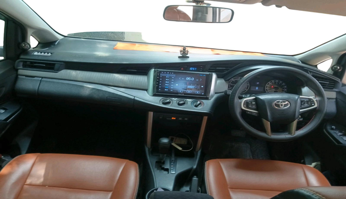 2017 Toyota Innova Crysta 2.8 GX AT 8 STR, Diesel, Automatic, 1,56,398 km, interior