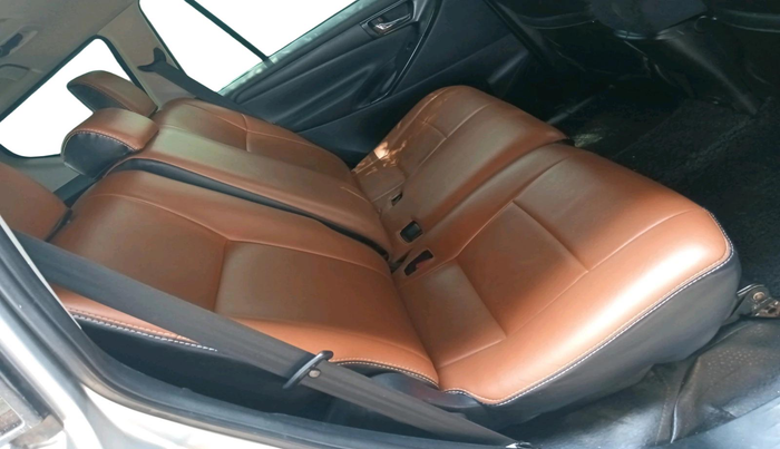 2017 Toyota Innova Crysta 2.8 GX AT 8 STR, Diesel, Automatic, 1,56,398 km, interior
