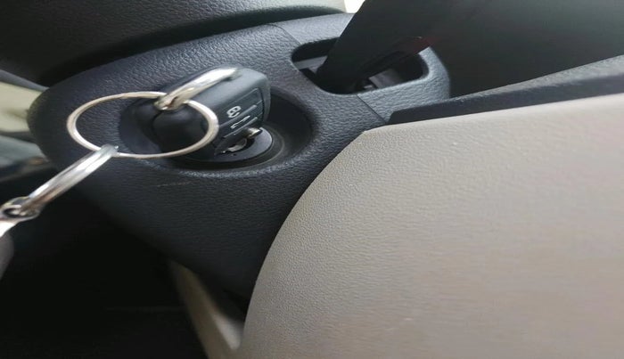 2011 Volkswagen Polo HIGHLINE 1.6L, Petrol, Manual, 39,428 km, interior