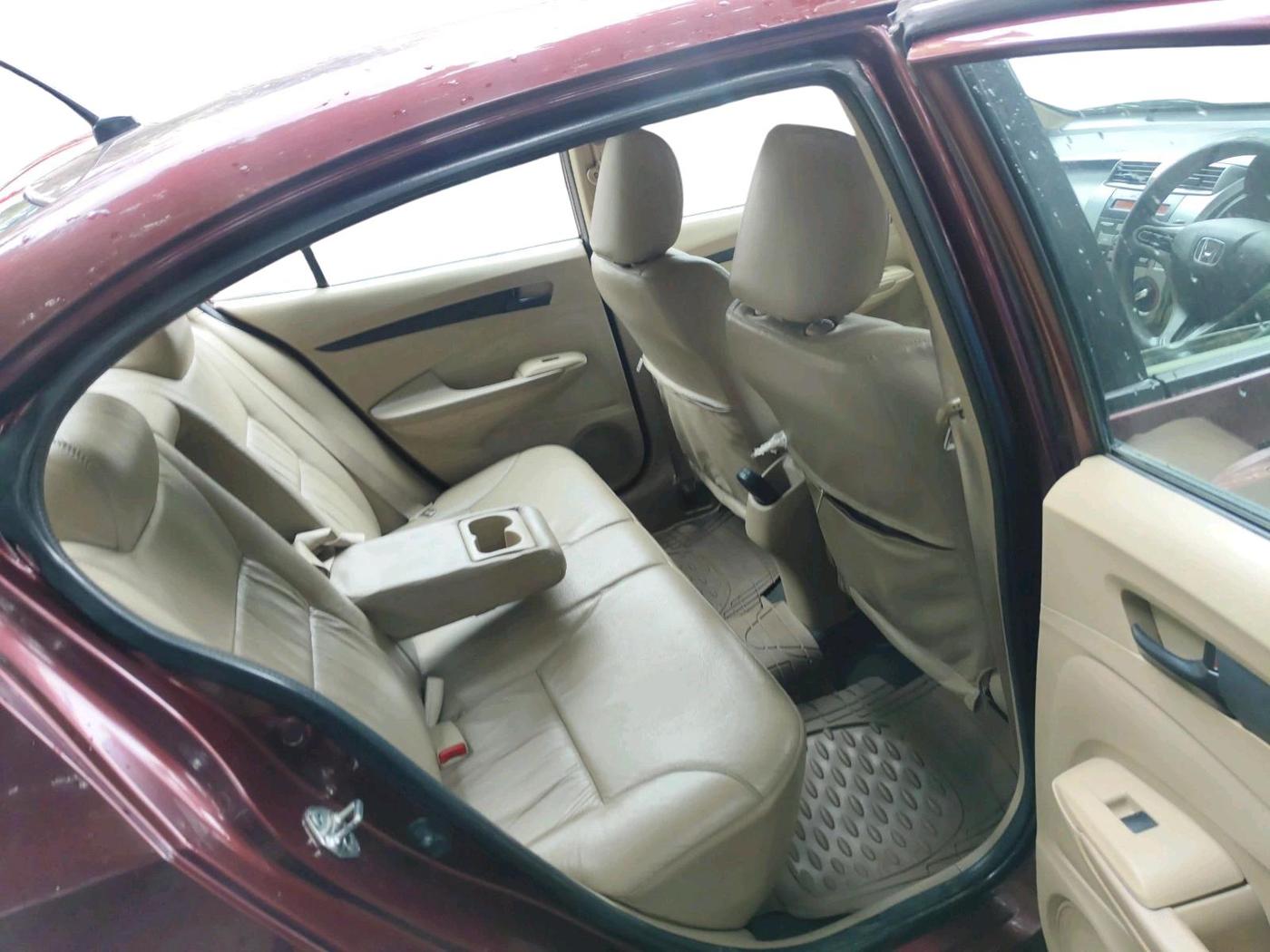 2013 Honda City 1.5L I-VTEC S AT, Petrol, Automatic, 1,16,149 km, interior