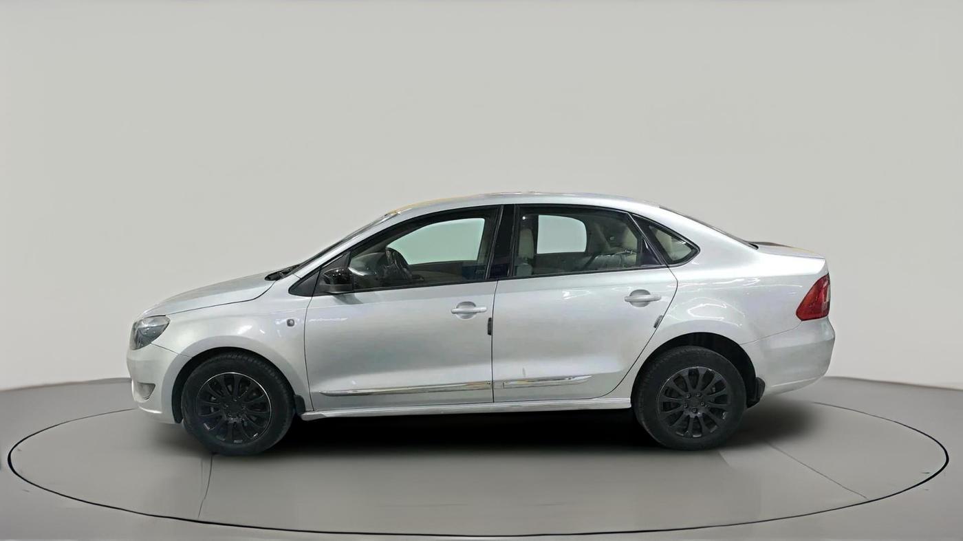 2015 Skoda Rapid 1.5 TDI CR ELEGANCE PLUS AT, Diesel, Automatic, 1,36,150 km, exterior