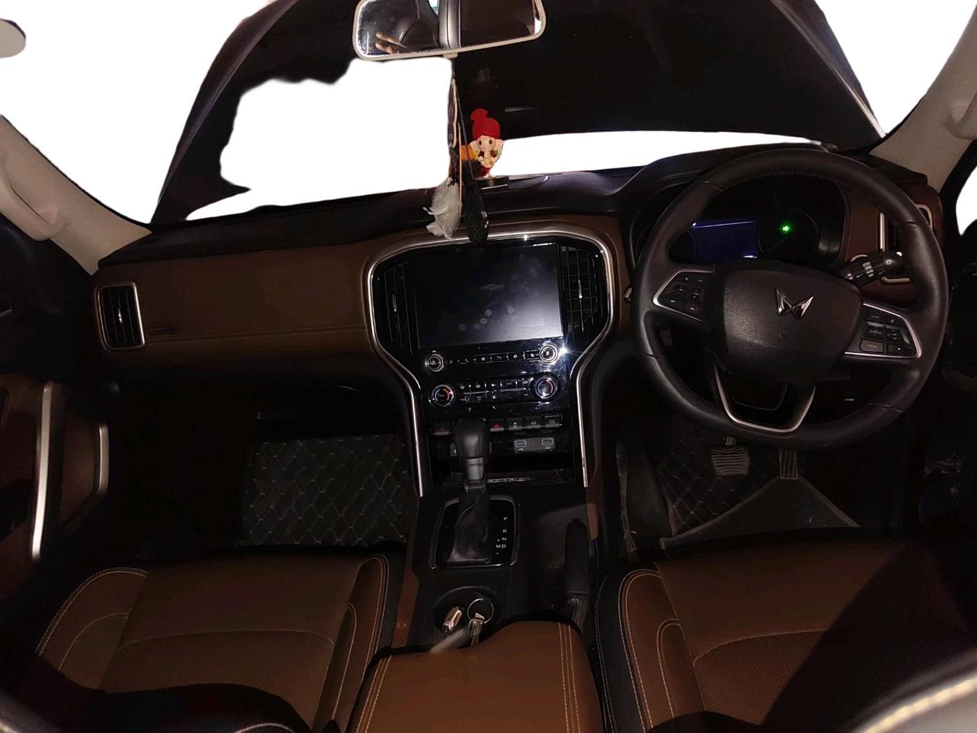 2023 Mahindra SCORPIO-N Z8 L DIESEL AT 2WD 7 STR, Diesel, Automatic, 37,678 km, interior