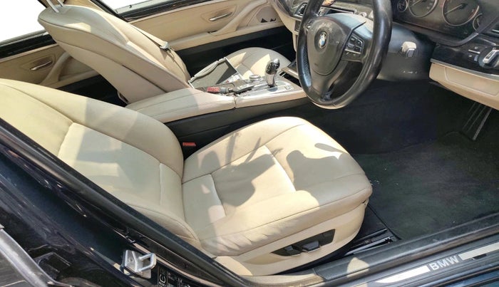 2011 BMW 5 Series 520D 2.0, Diesel, Automatic, 1,29,128 km, interior