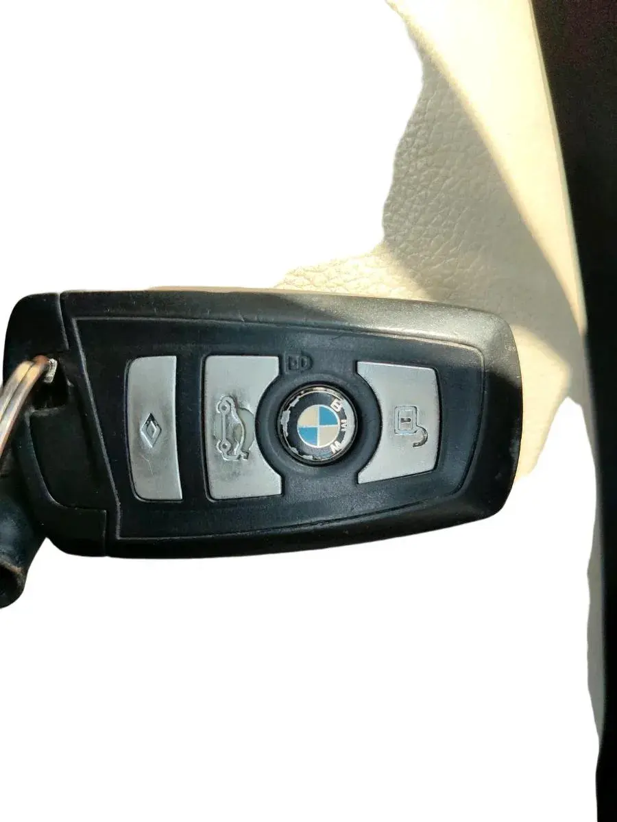2011 BMW 5 Series 520D 2.0, Diesel, Automatic, 1,29,128 km, interior