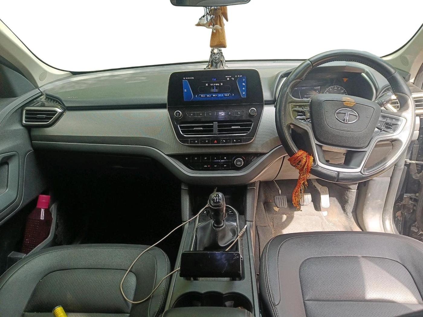2019 Tata Harrier XZ 2.0L, Diesel, Manual, 1,87,065 km, interior