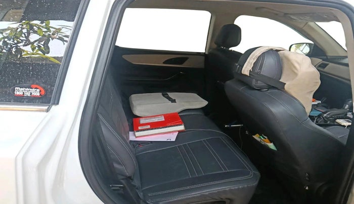2023 Mahindra XUV700 AX 5 D AT 7 STR, Diesel, Automatic, 81,255 km, interior