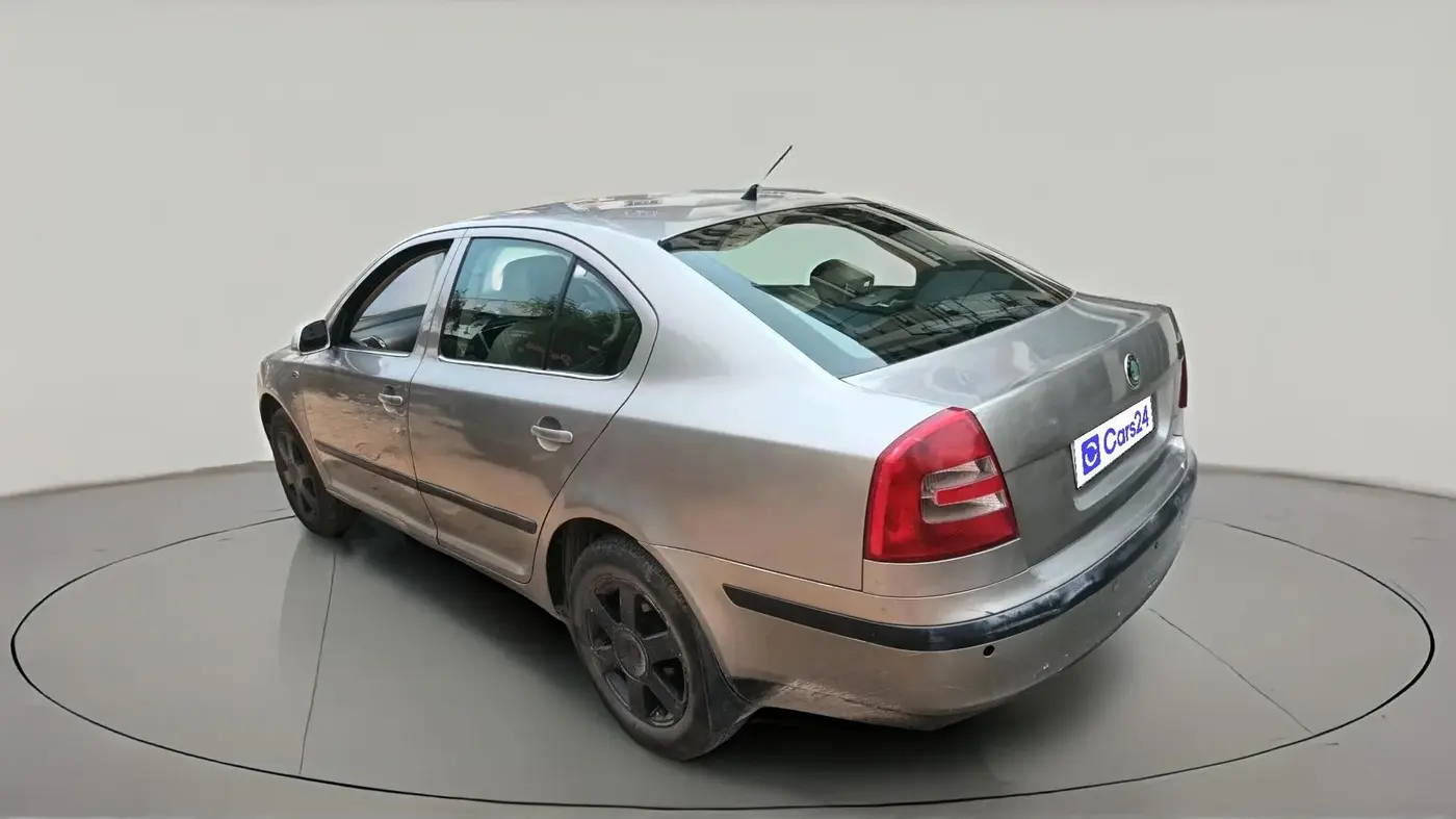 2007 Skoda Laura L&K 1.9 PD AT, Diesel, Automatic, 1,56,953 km, exterior