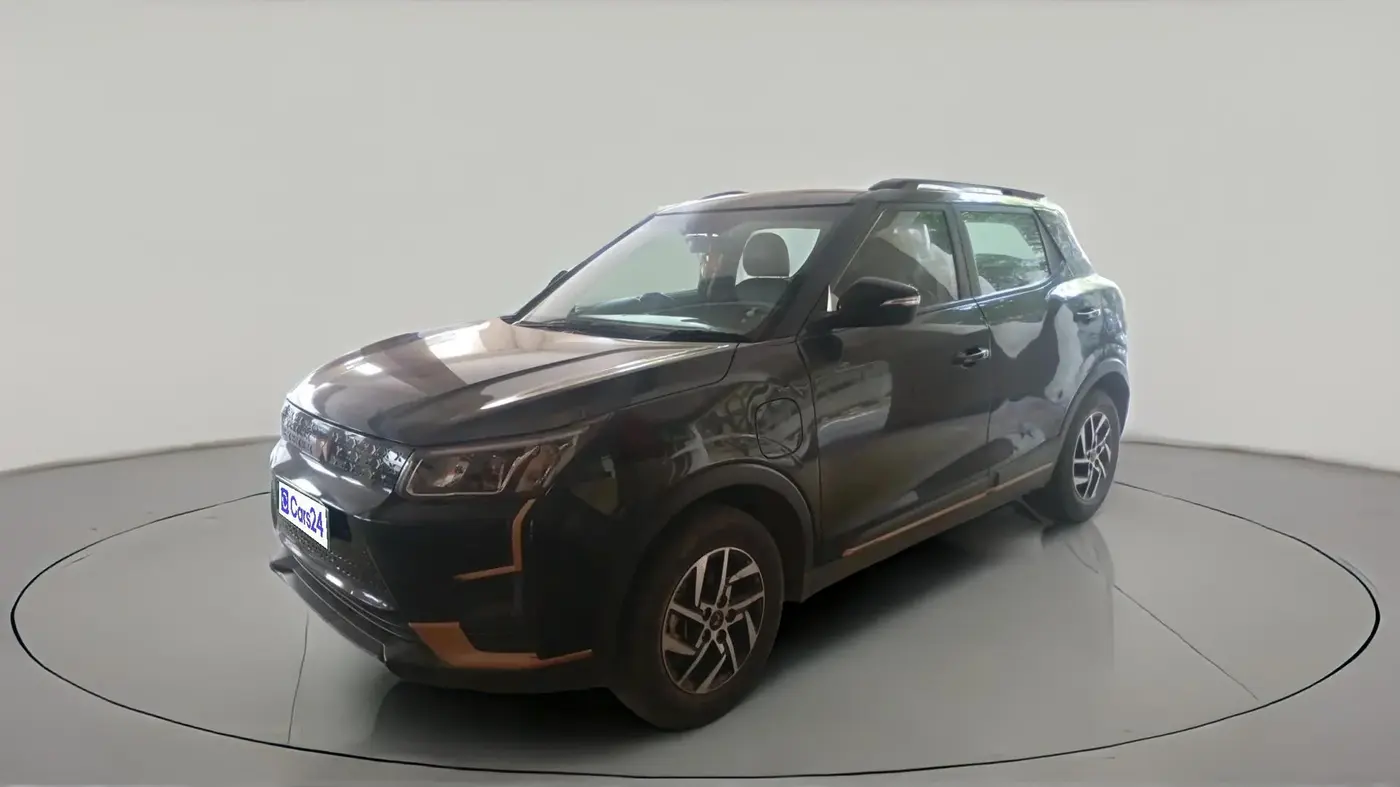 2023 Mahindra XUV400 EL 7.2 KW, Electric, Automatic, 43,681 km, exterior