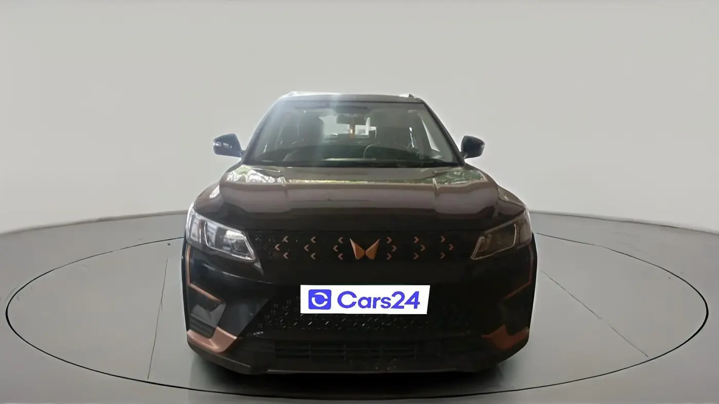 2023 Mahindra XUV400 EL 7.2 KW, Electric, Automatic, 43,681 km, exterior