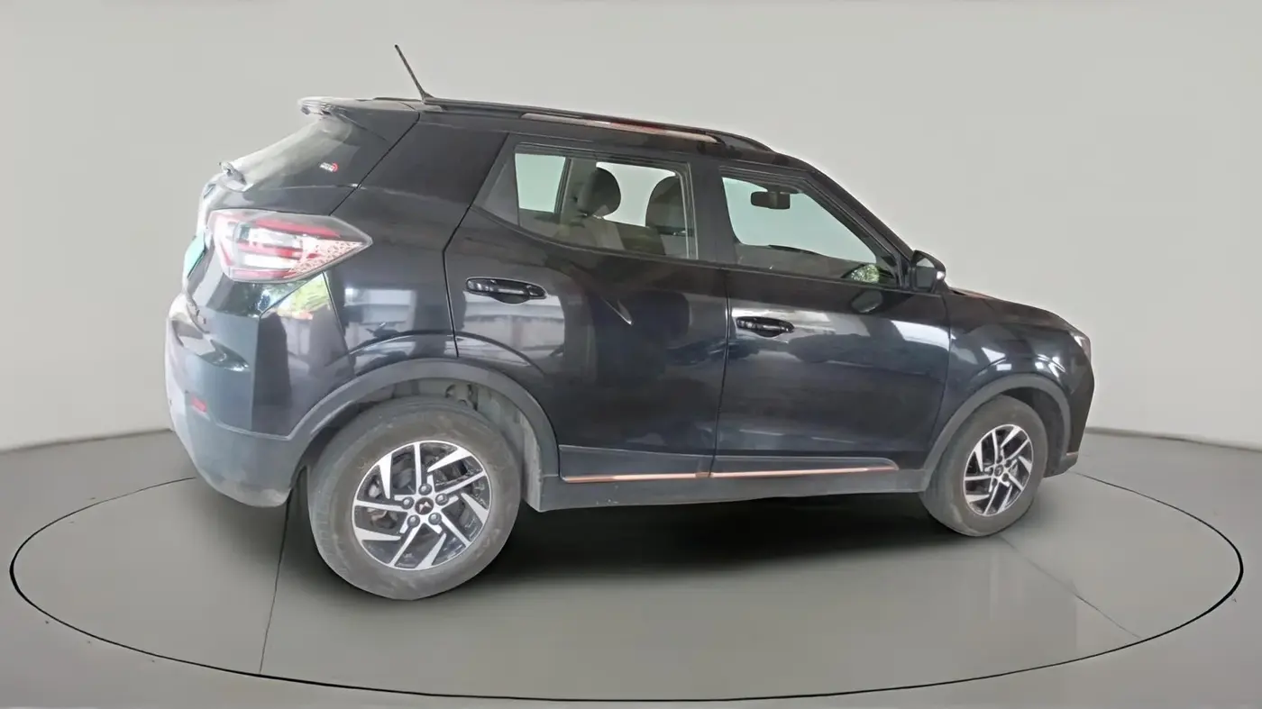 2023 Mahindra XUV400 EL 7.2 KW, Electric, Automatic, 43,681 km, exterior