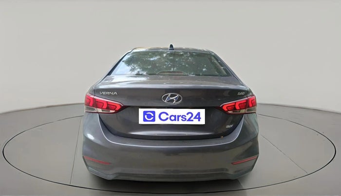 2018 Hyundai Verna 1.6 SX (O) CRDI MT, Diesel, Manual, 1,07,098 km, exterior