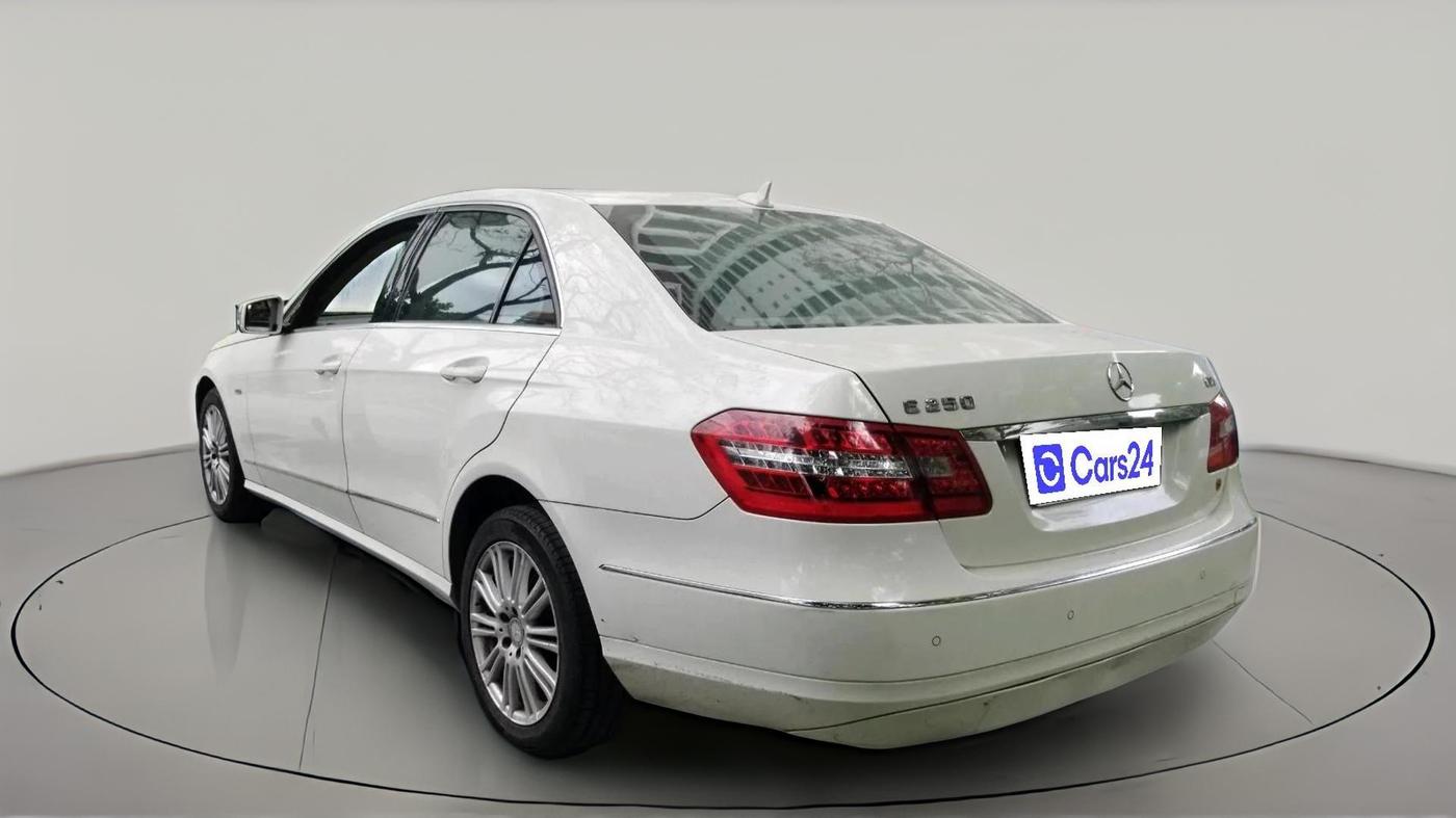 2011 Mercedes Benz E Class E 250 CDI ELEGANCE, Diesel, Automatic, 1,29,735 km, exterior