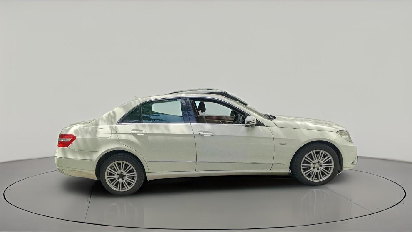 2011 Mercedes Benz E Class E 250 CDI ELEGANCE, Diesel, Automatic, 1,29,735 km, exterior