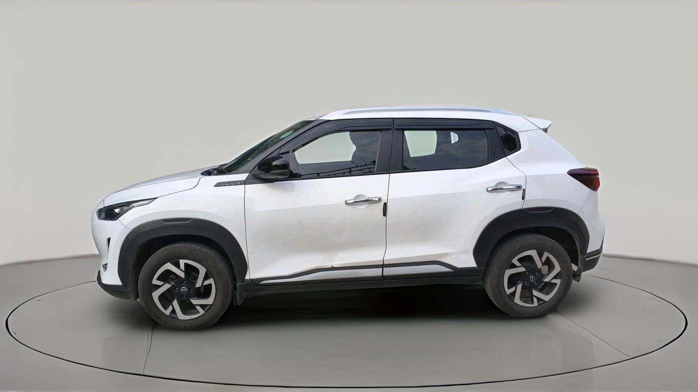 2022 Nissan MAGNITE XV TURBO CVT, Petrol, Automatic, 52,696 km, exterior