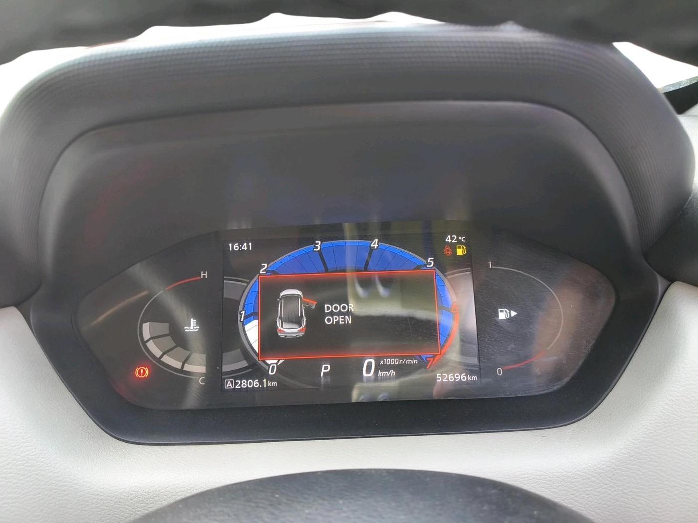 2022 Nissan MAGNITE XV TURBO CVT, Petrol, Automatic, 52,696 km, interior