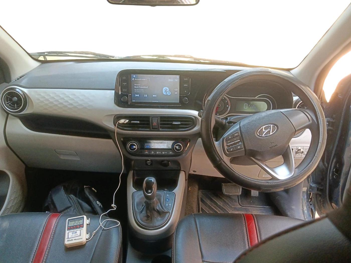 2021 Hyundai GRAND I10 NIOS SPORTZ AMT 1.2 KAPPA VTVT, Petrol, Automatic, 20,294 km, interior