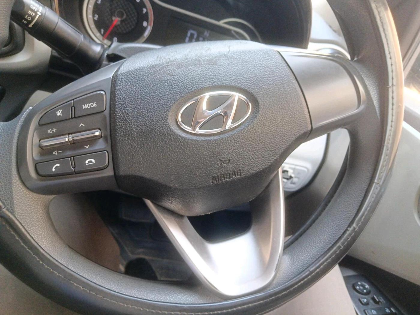 2021 Hyundai GRAND I10 NIOS SPORTZ AMT 1.2 KAPPA VTVT, Petrol, Automatic, 20,294 km, interior