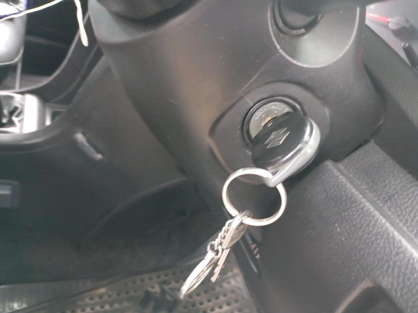 2015 Maruti Swift LXI (O), Petrol, Manual, 65,367 km, interior