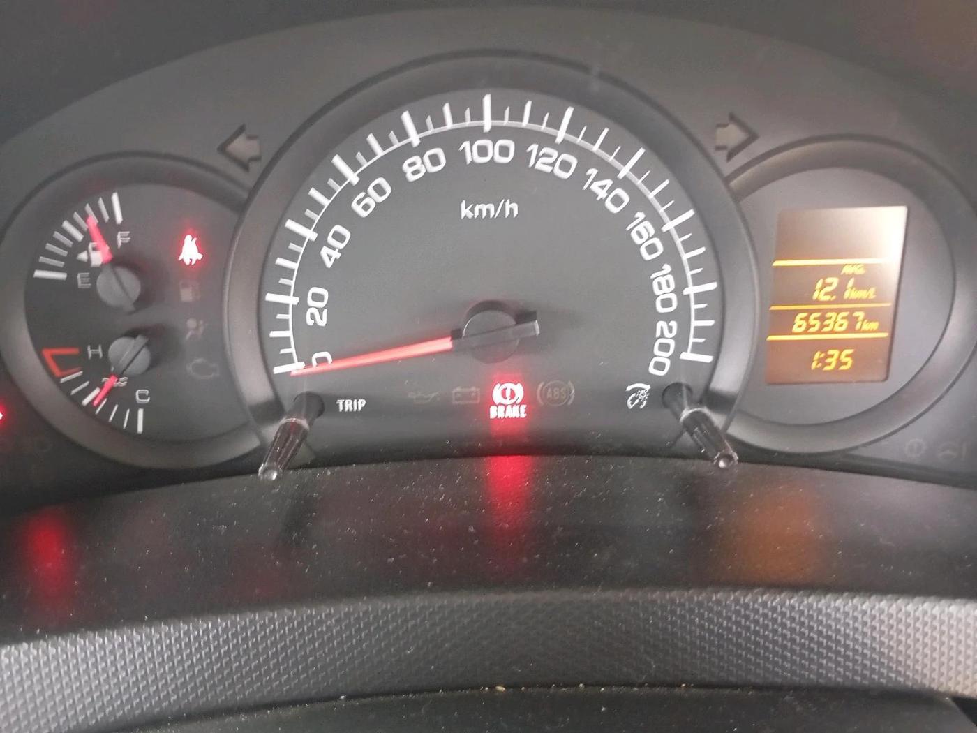 2015 Maruti Swift LXI (O), Petrol, Manual, 65,367 km, interior