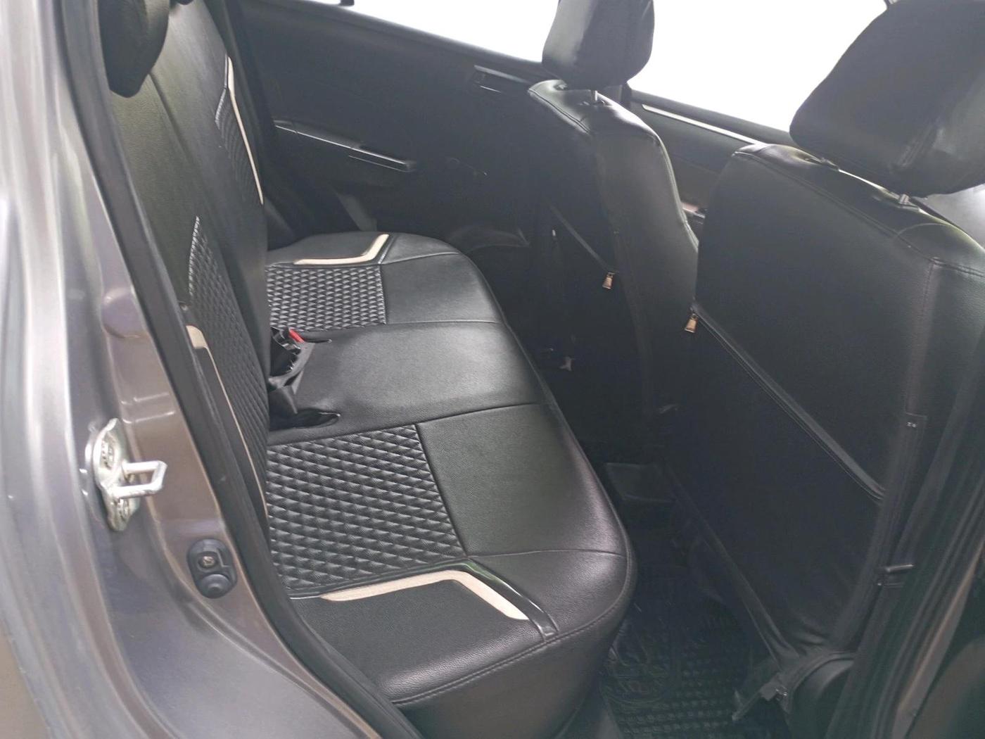 2015 Maruti Swift LXI (O), Petrol, Manual, 65,367 km, interior