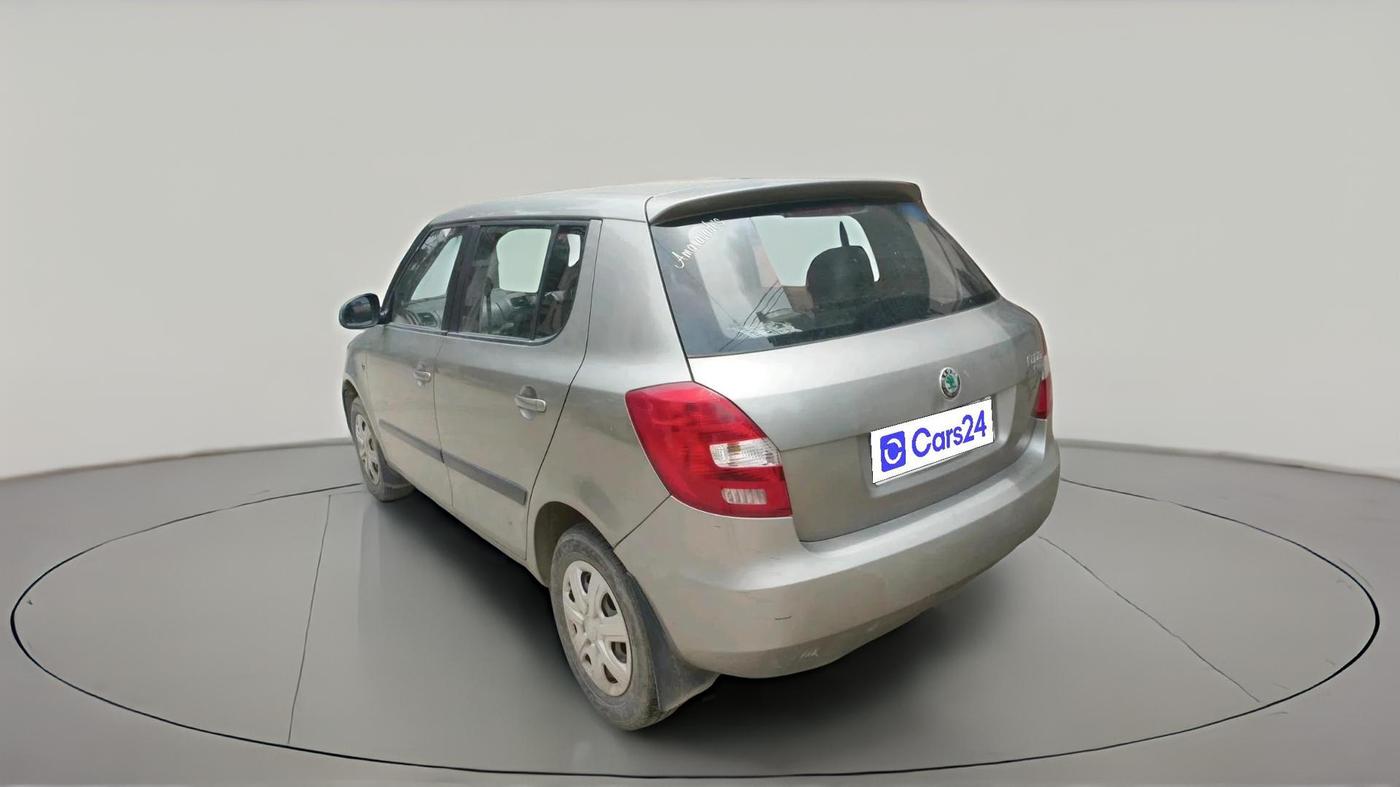2011 Skoda Fabia AMBITION 1.2 MPI, Petrol, Manual, 61,749 km, exterior