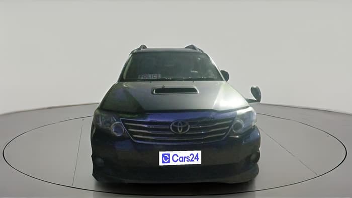 2012 Toyota Fortuner 3.0 4X2 AT, Diesel, Automatic, 1,74,415 km, exterior