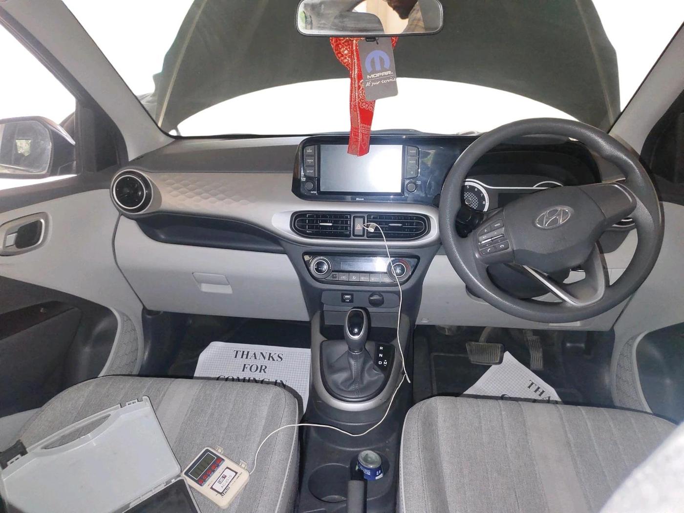 2022 Hyundai GRAND I10 NIOS SPORTZ AMT 1.2 KAPPA VTVT, Petrol, Automatic, 40,111 km, interior