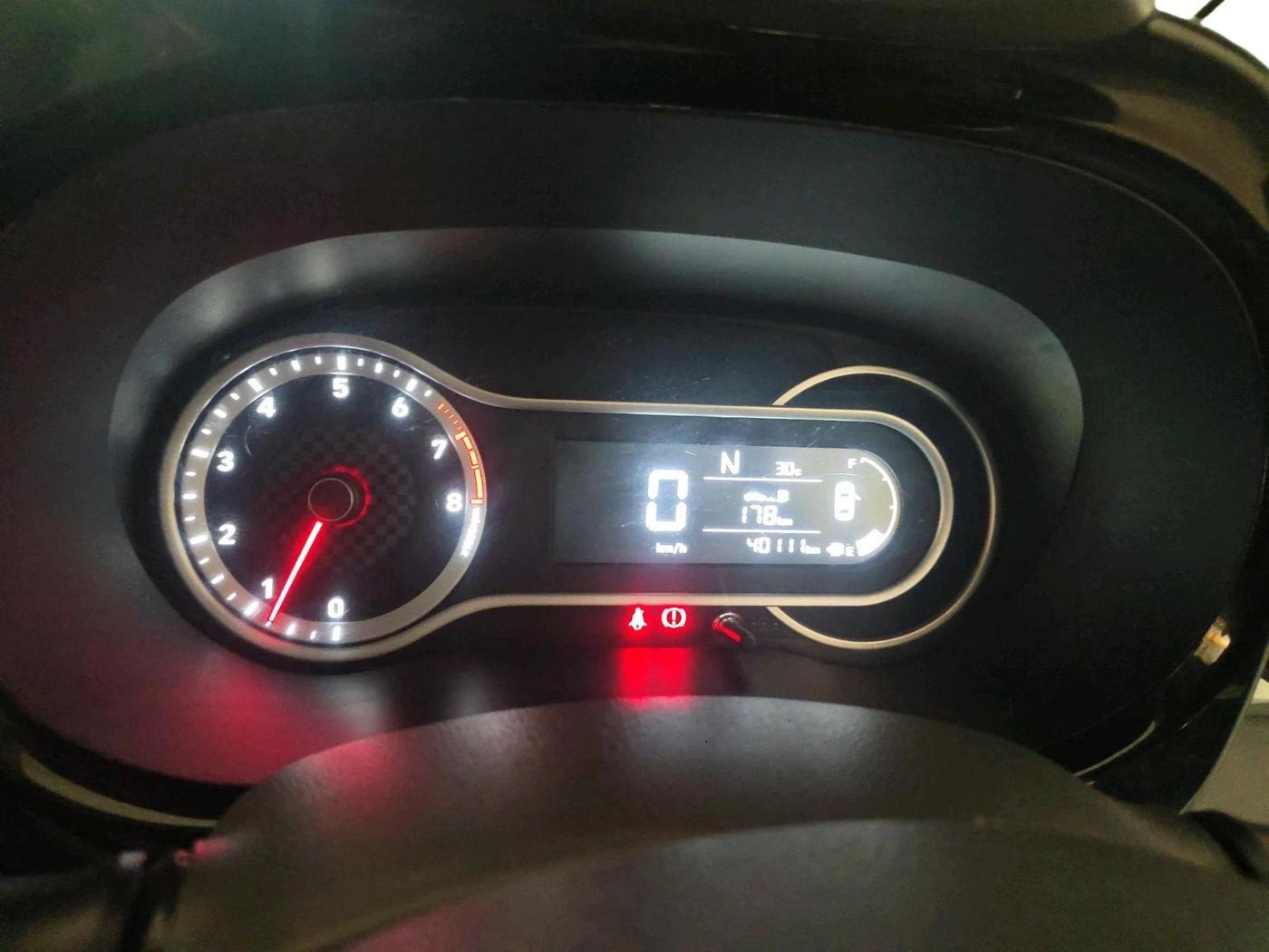 2022 Hyundai GRAND I10 NIOS SPORTZ AMT 1.2 KAPPA VTVT, Petrol, Automatic, 40,111 km, interior