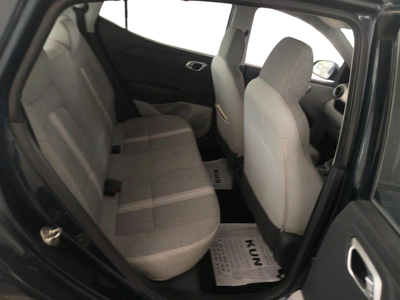 2022 Hyundai GRAND I10 NIOS SPORTZ AMT 1.2 KAPPA VTVT, Petrol, Automatic, 40,111 km, interior