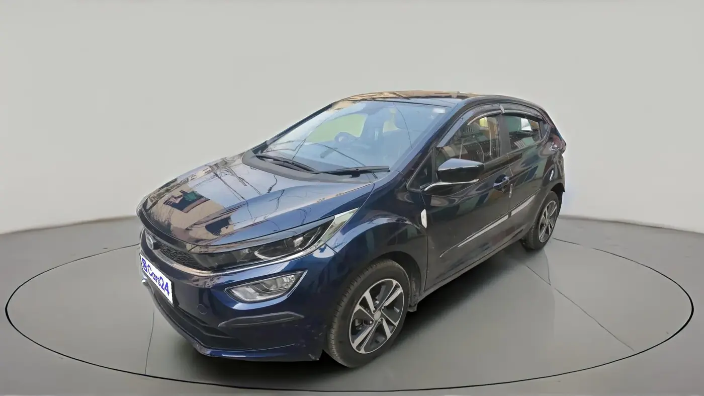 2024 Tata ALTROZ XZ + SUNROOF, Petrol, Manual, 6,108 km, exterior