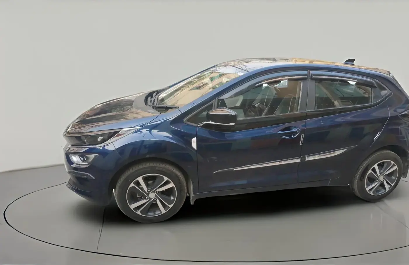 2024 Tata ALTROZ XZ + SUNROOF, Petrol, Manual, 6,108 km, exterior