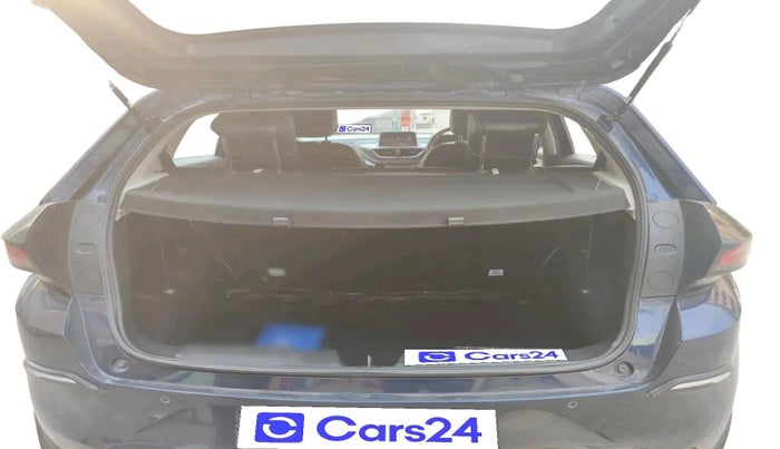 2024 Tata ALTROZ XZ + SUNROOF, Petrol, Manual, 6,108 km, exterior