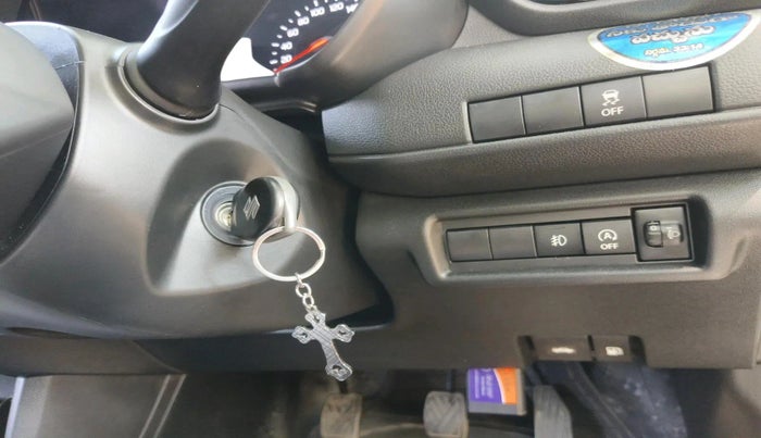 2025 Maruti Swift VXi, Petrol, Manual, 6,700 km, interior