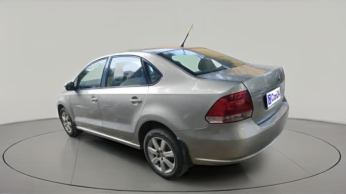 2011 Volkswagen Vento HIGHLINE DIESEL 1.6, Diesel, Manual, 1,43,442 km, exterior