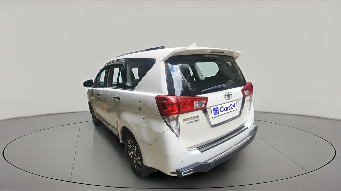 2022 Toyota Innova Crysta 2.4 G 7 STR, Diesel, Manual, 1,49,321 km, exterior