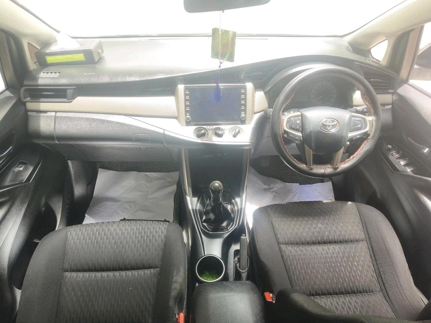 2022 Toyota Innova Crysta 2.4 G 7 STR, Diesel, Manual, 1,49,321 km, interior