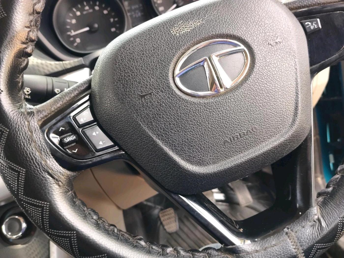 2018 Tata NEXON XM PETROL, Petrol, Manual, 84,415 km, interior