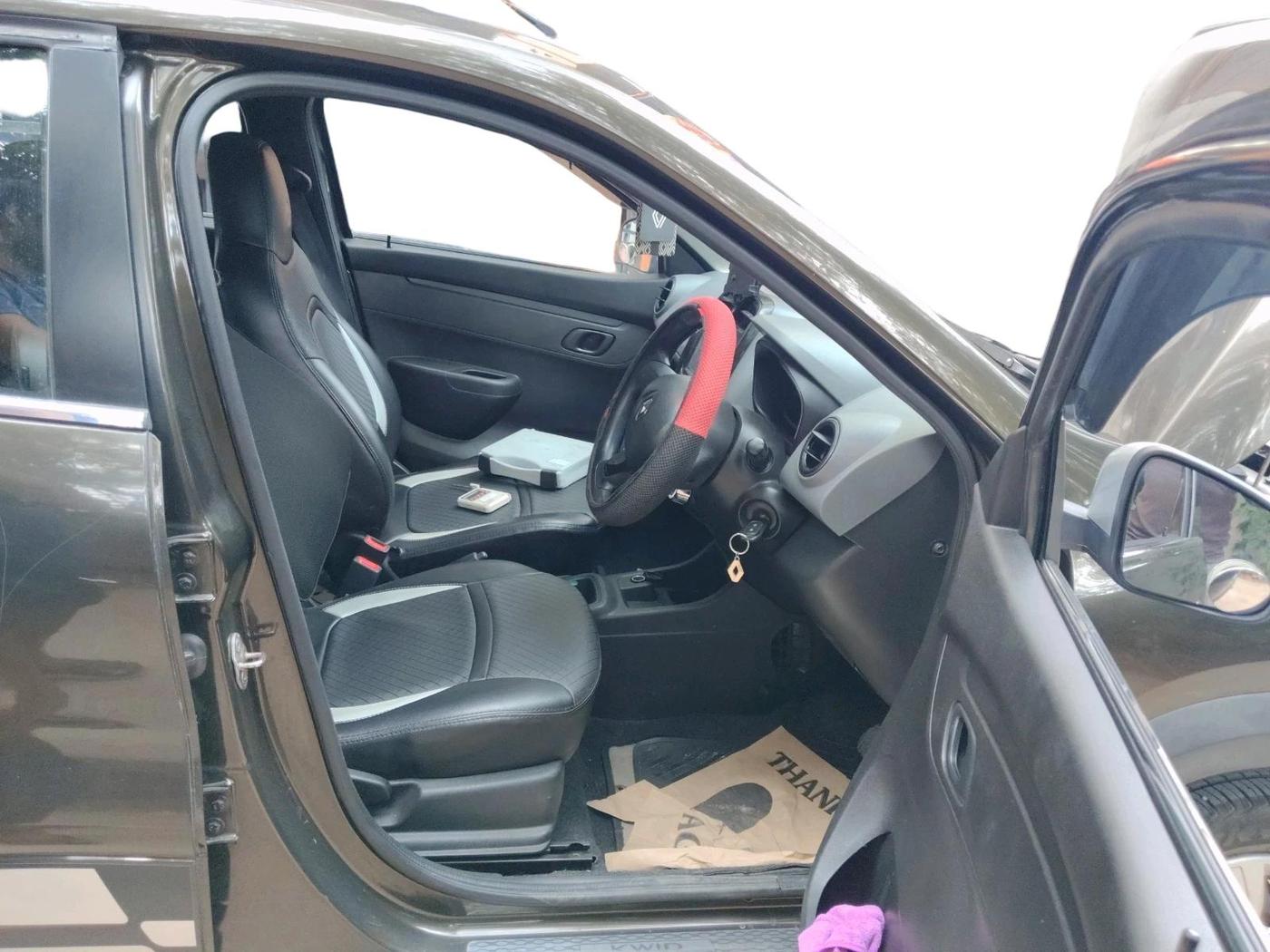 2018 Renault Kwid RXT 1.0 AMT (O), Petrol, Automatic, 38,390 km, interior